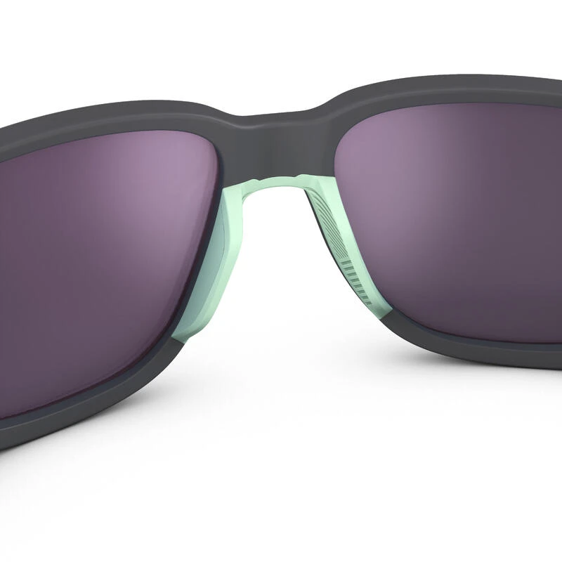 Quechua Zonnebril Voor Wandelen Volwassenen MH570 Fotochromatisch Cat. 2 => Cat. 4 4 Quechua Zonnebril Voor Wandelen Volwassenen MH570 Fotochromatisch Cat. 2 => Cat. 4 - Afbeelding 2